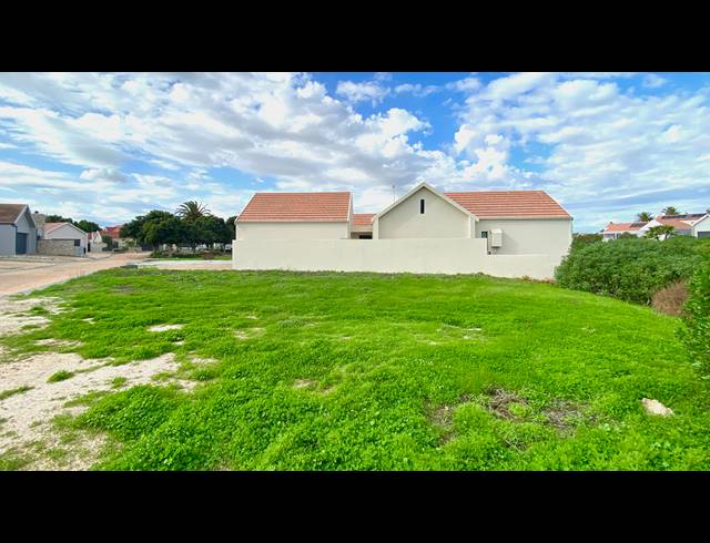 365M² VACANT LAND FOR SALE IN PORT OWEN